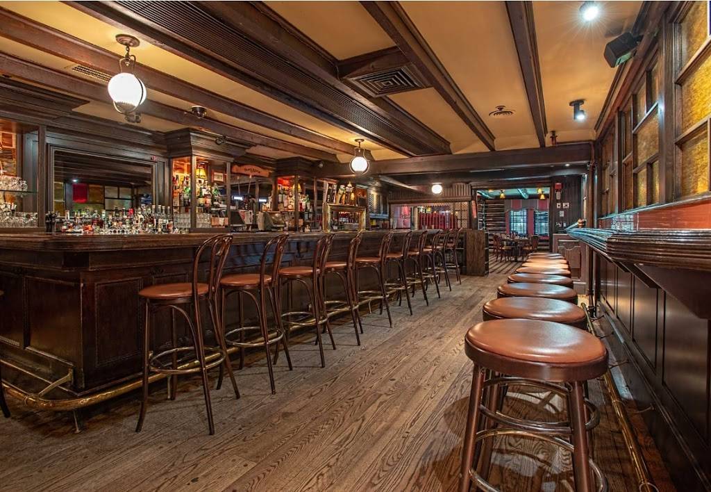 GKs Red Dog Tavern | restaurant | 1 Convent Rd, Morristown, NJ 07960, USA | 9735855700 OR +1 973-585-5700