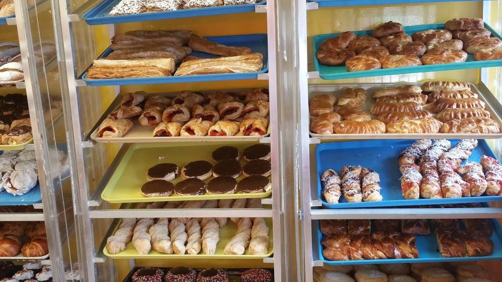 La Tapatia | restaurant | 309 Grand Ave, New Haven, CT 06513, USA | 2037529501 OR +1 203-752-9501