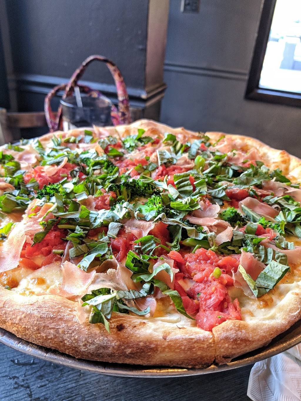 Anthonys Thornton Park | restaurant | 100 N Summerlin Ave, Orlando, FL 32801, USA | 4076480009 OR +1 407-648-0009