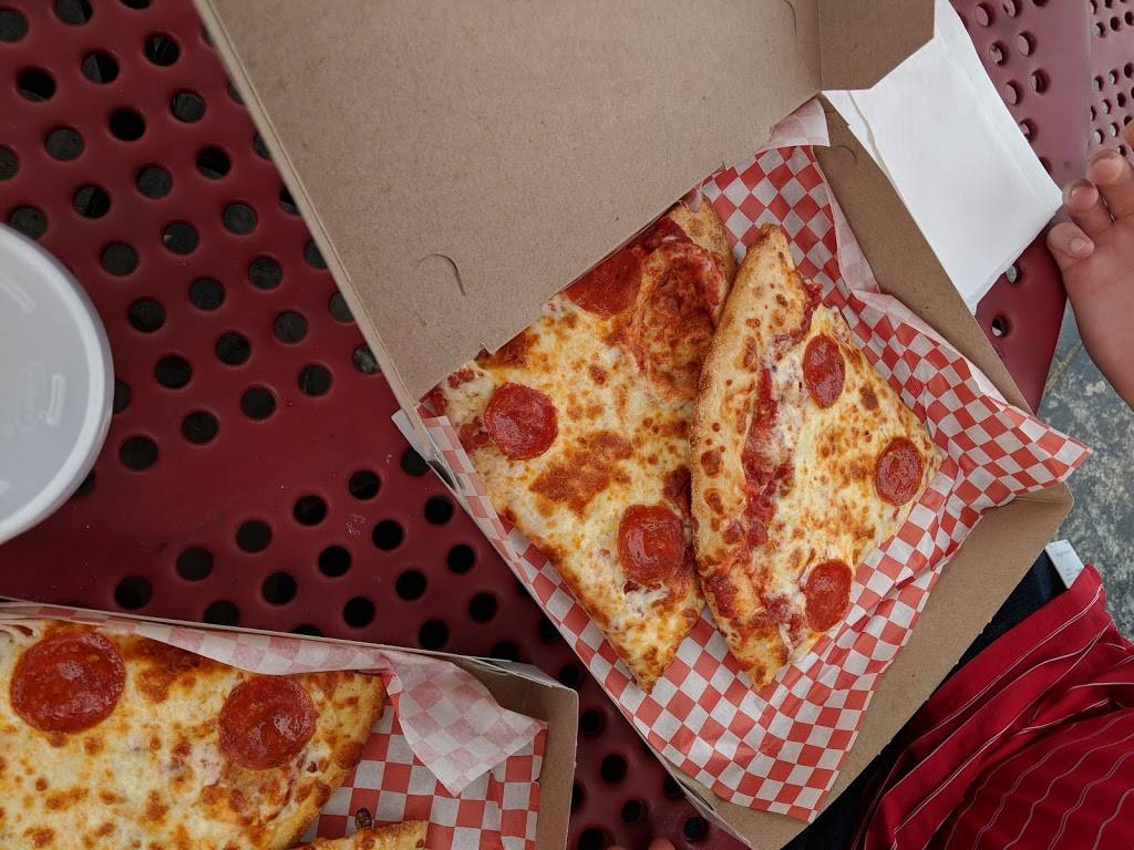 Stoshs Pizza | restaurant | 24312 Van Dyke Ave, Center Line, MI 48015, USA | 5867576836 OR +1 586-757-6836