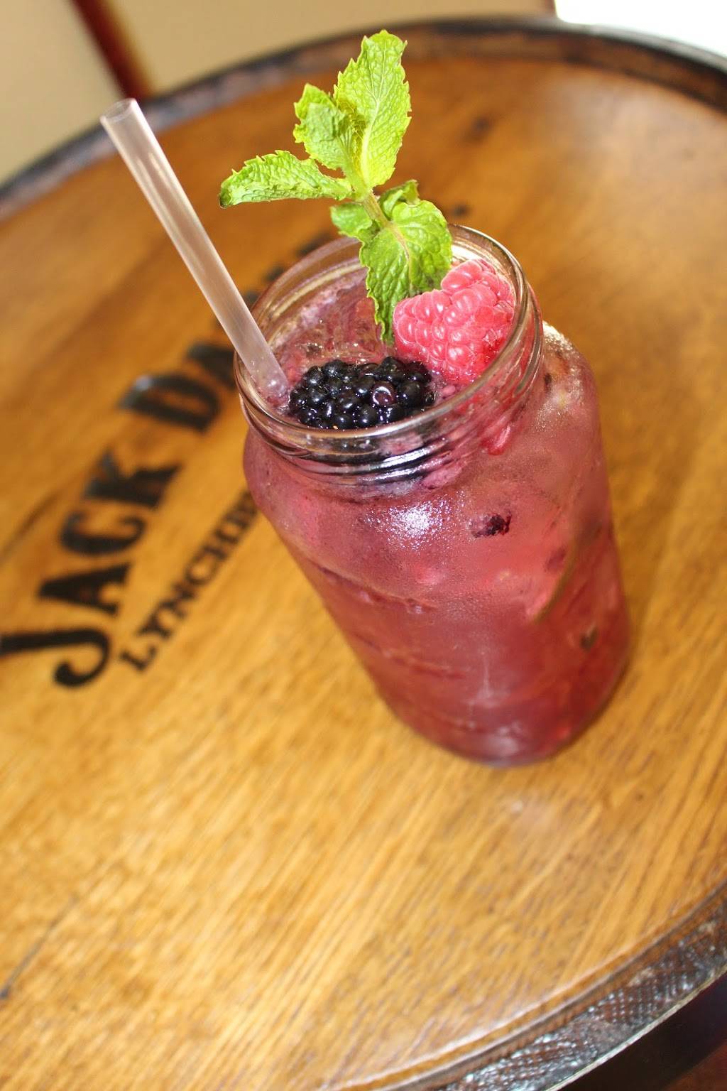 Cobblestones Pub and Biergarten | restaurant | 117-18 Queens Blvd, Forest Hills, NY 11375, USA | 7182639754 OR +1 718-263-9754