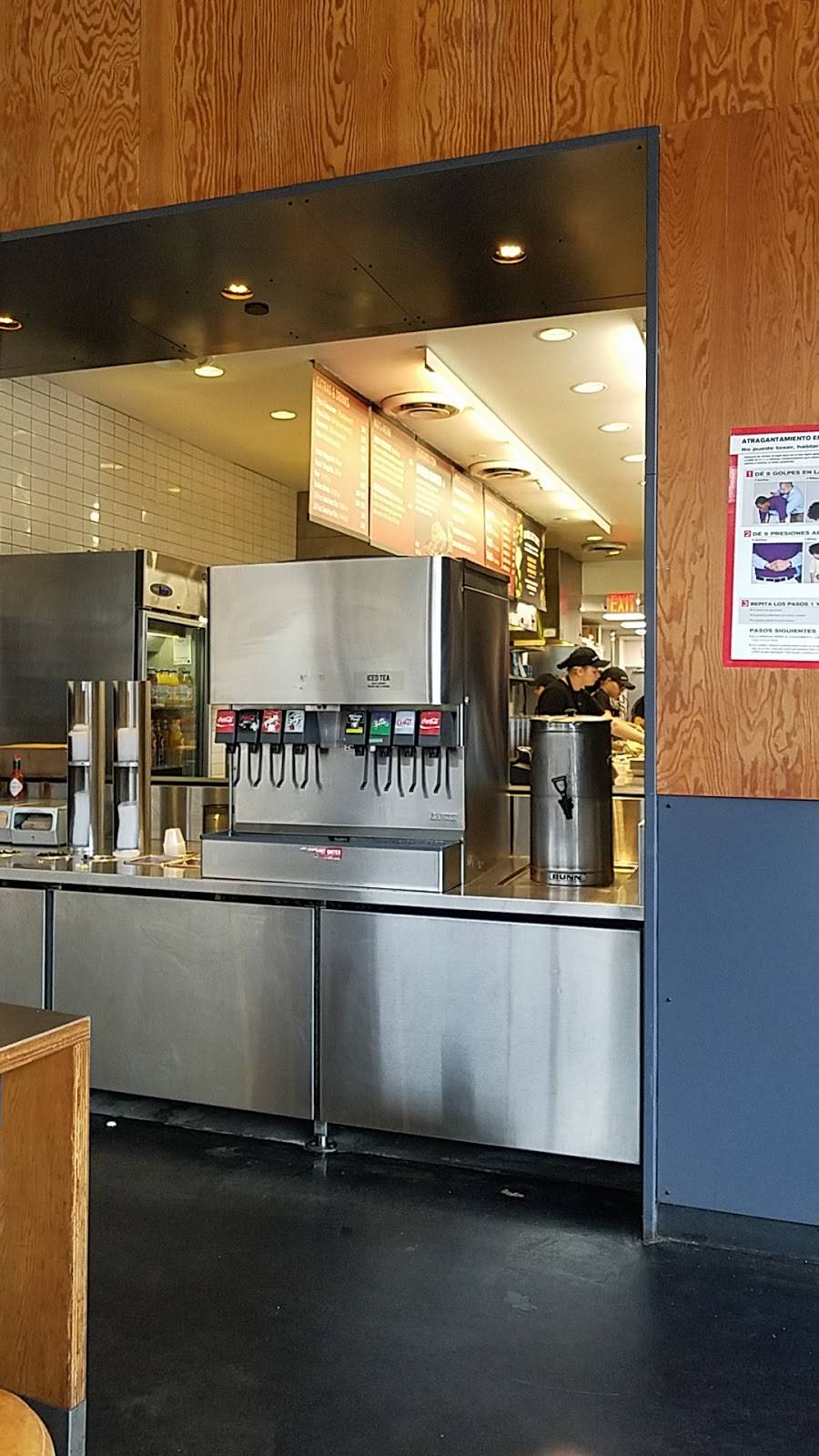 Chipotle Mexican Grill | restaurant | 5510 Xavier Dr Space 5A10, Yonkers, NY 10704, USA | 9148852900 OR +1 914-885-2900