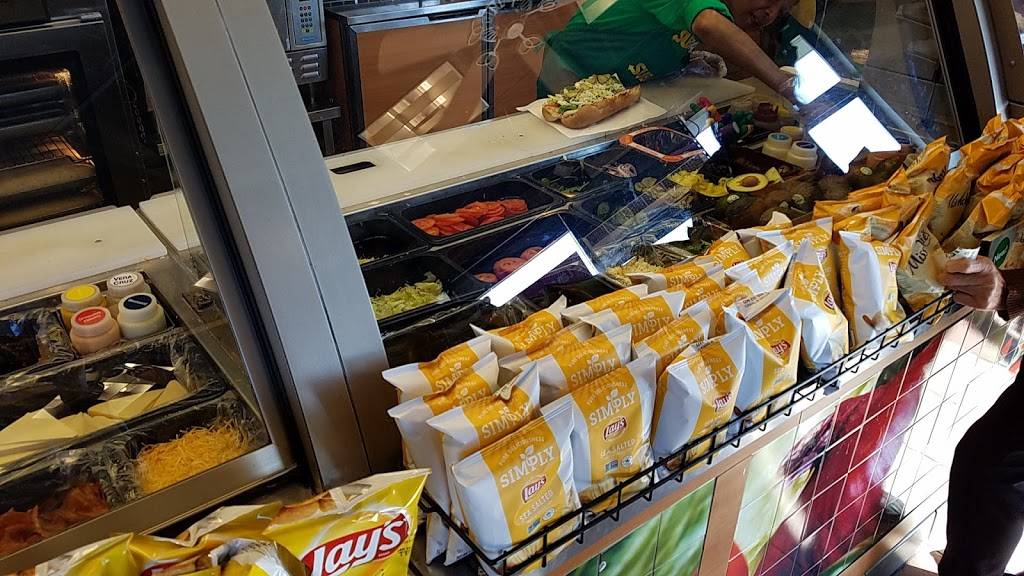 Subway Restaurants | restaurant | 1018 N Vermont Ave, Los Angeles, CA 90029, USA | 3236646035 OR +1 323-664-6035
