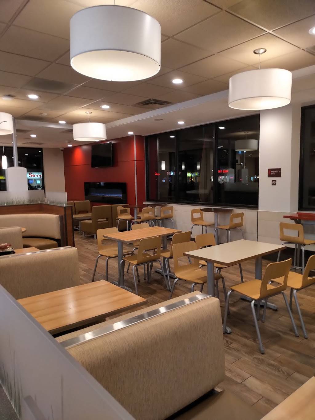 Wendys | restaurant | 685 Fischer-Hallman Rd, Kitchener, ON N2E 1L7, Canada | 5197452402 OR +1 519-745-2402