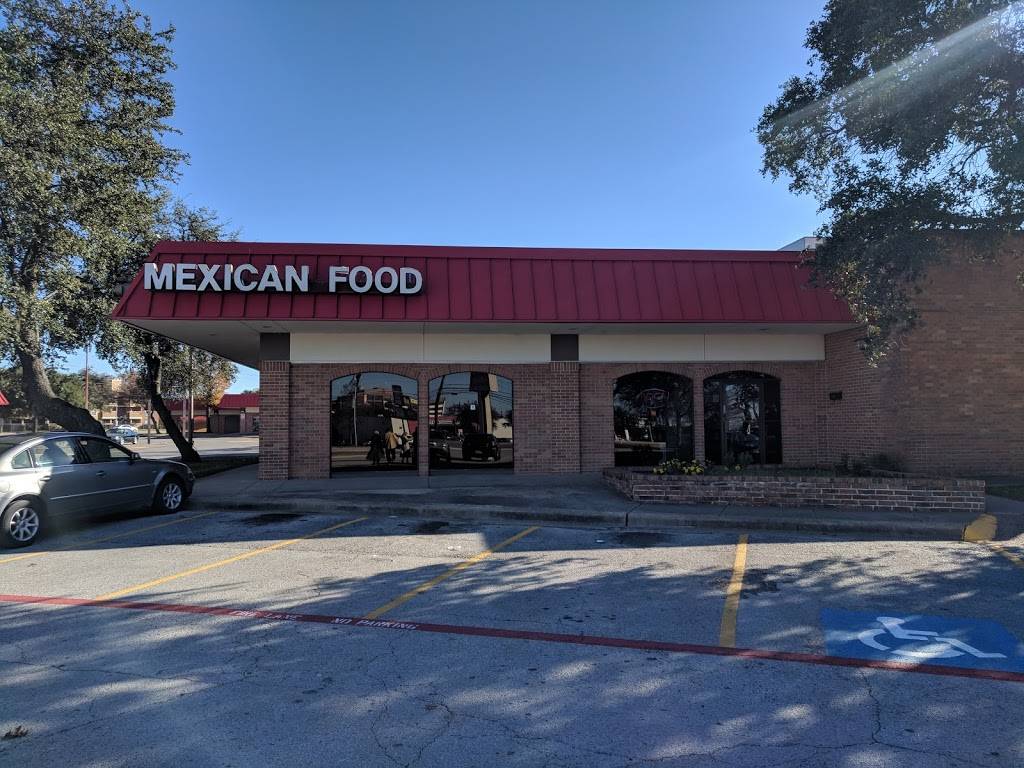 Casa Cavazos Restaurant | restaurant | 5409 N Jim Miller Rd #239, Dallas, TX 75227, USA | 2143882292 OR +1 214-388-2292