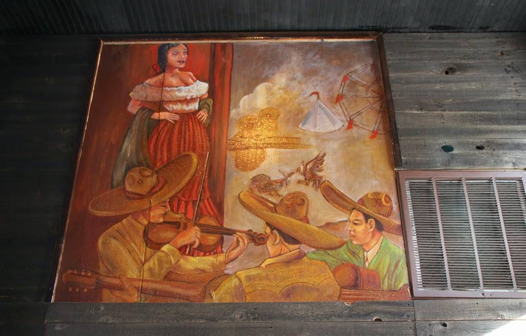 El Nuevo Tenampa | restaurant | 244 W Houston St, San Antonio, TX 78205, USA | 2103544200 OR +1 210-354-4200