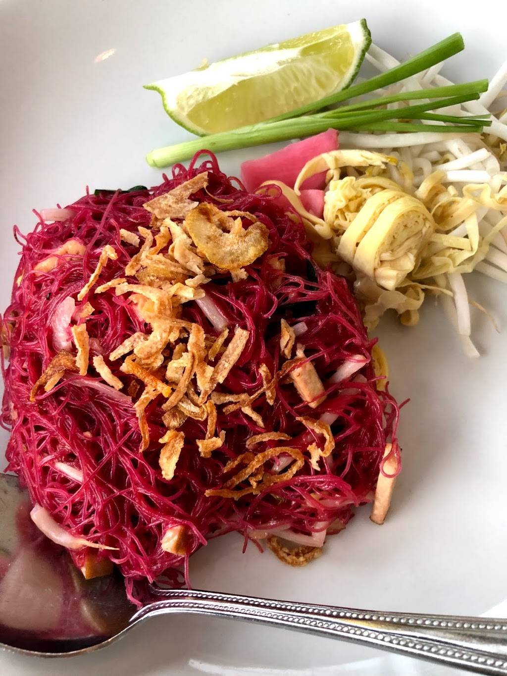 Satdha | restaurant | 2218 Lincoln Blvd, Santa Monica, CA 90405, USA | 3104506999 OR +1 310-450-6999