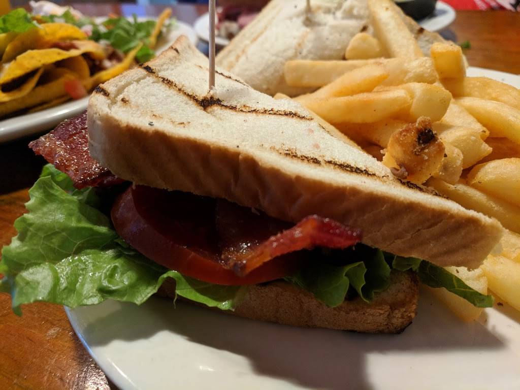 Icehouse Restaurant | restaurant | 604 Norfolk Ave, Virginia Beach, VA 23451, USA | 7574221968 OR +1 757-422-1968