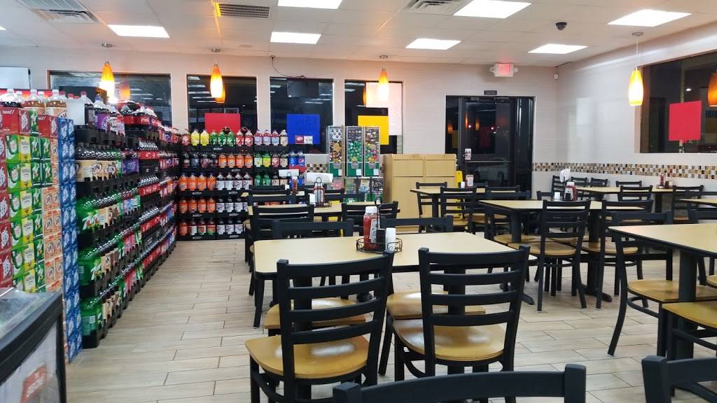 Lisas Chicken | restaurant | 1401 E Pioneer Pkwy, Arlington, TX 76010, USA | 8178600012 OR +1 817-860-0012