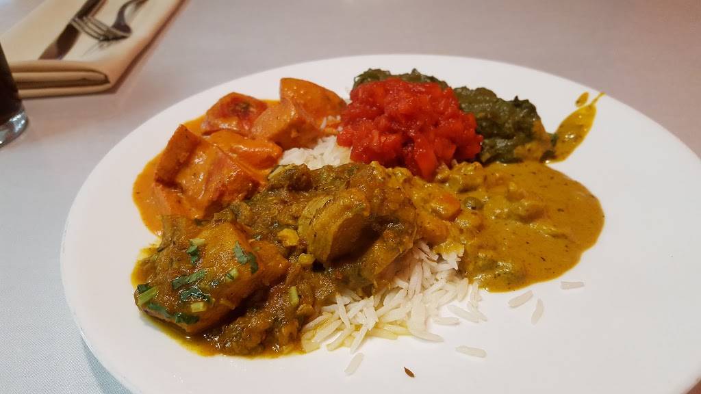 Tandoor Indian Restaurant | restaurant | 1301 E Franklin St # 100, Chapel Hill, NC 27514, USA | 9199676622 OR +1 919-967-6622