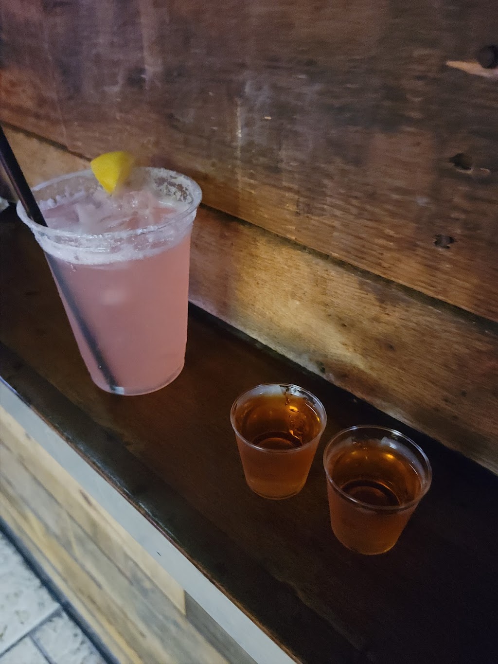 The Bad Apple Saloon | restaurant | 3436 Ryan St, Lake Charles, LA 70605, USA | 3374742294 OR +1 337-474-2294