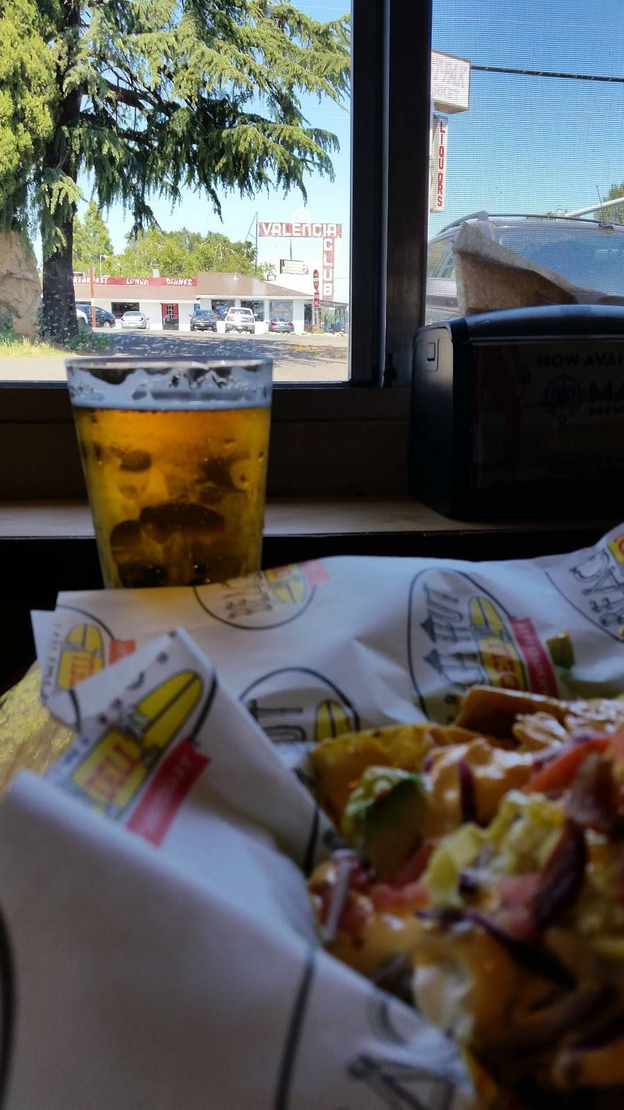 Beach Hut Deli | restaurant | 2210 Taylor Rd, Penryn, CA 95663, USA | 9162592847 OR +1 916-259-2847