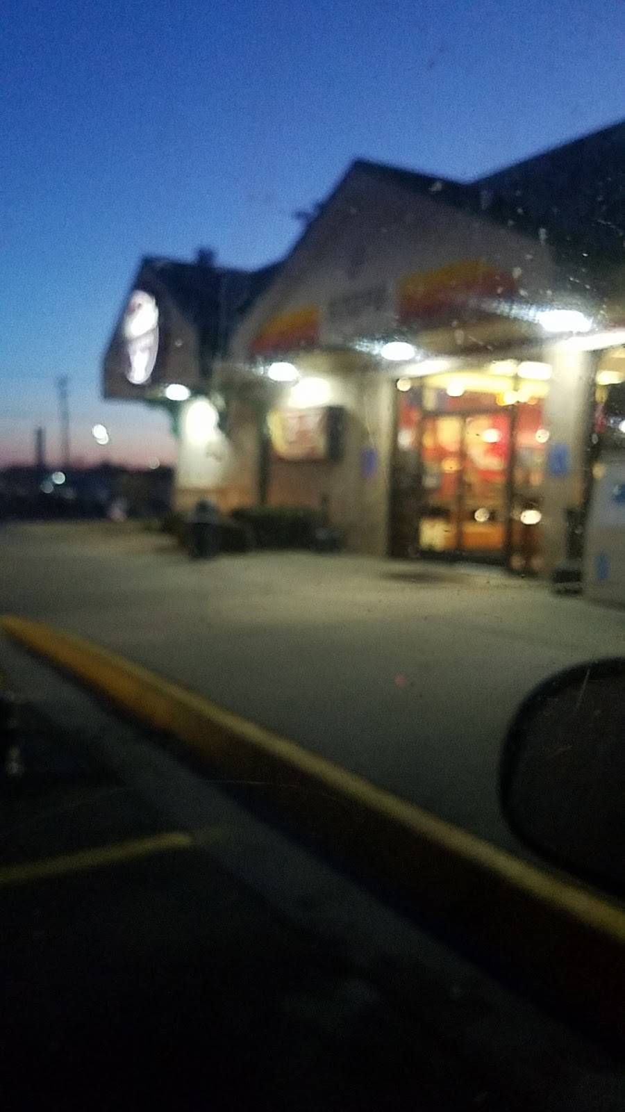 Flying J Travel Center | restaurant | 4801 NE 122nd St, Edmond, OK 73013, USA | 4054759440 OR +1 405-475-9440