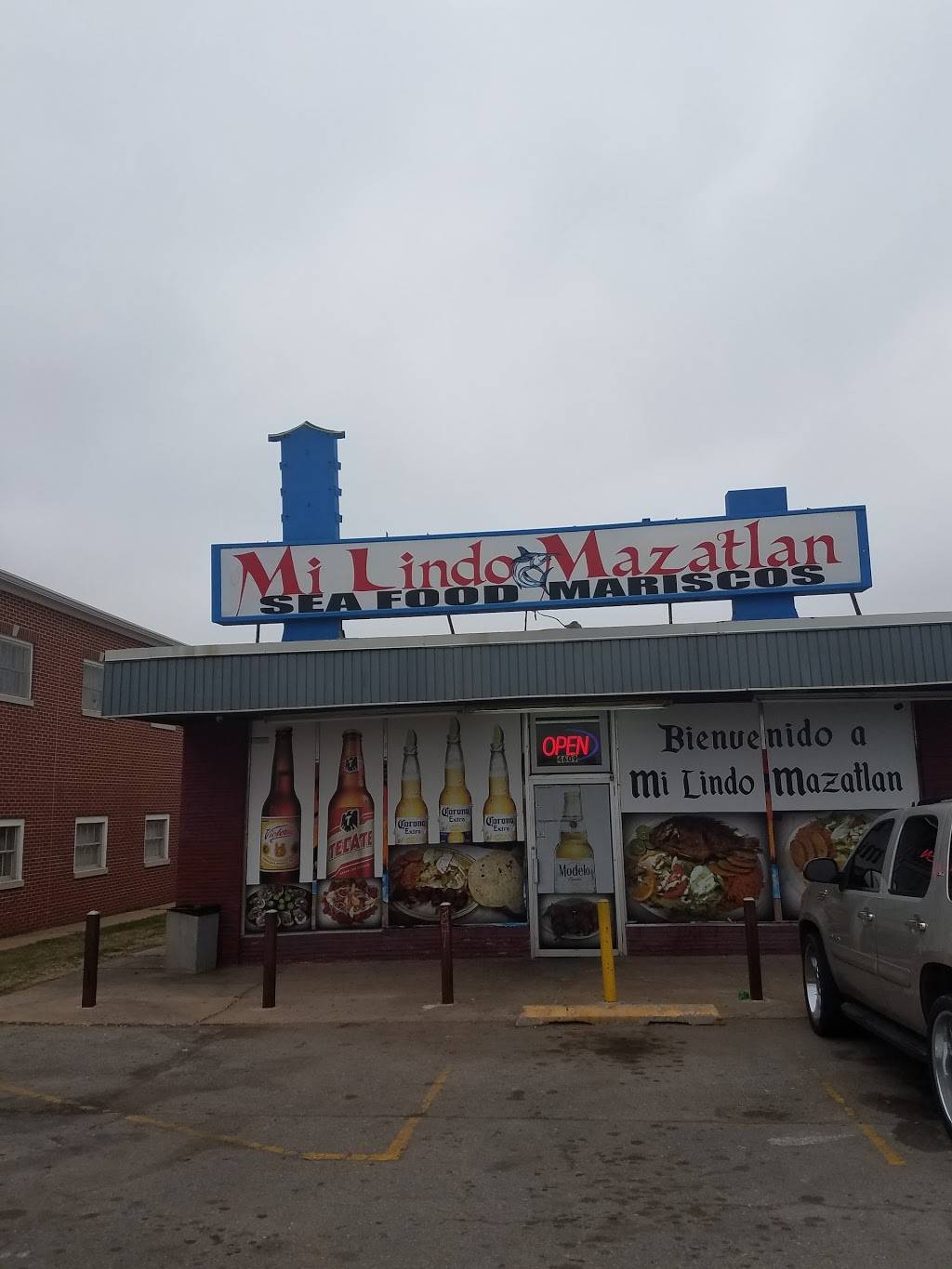 Mi Lindo Mazatlan Restaurant | restaurant | 4609 S May Ave, Oklahoma City, OK 73119, USA | 4056849507 OR +1 405-684-9507