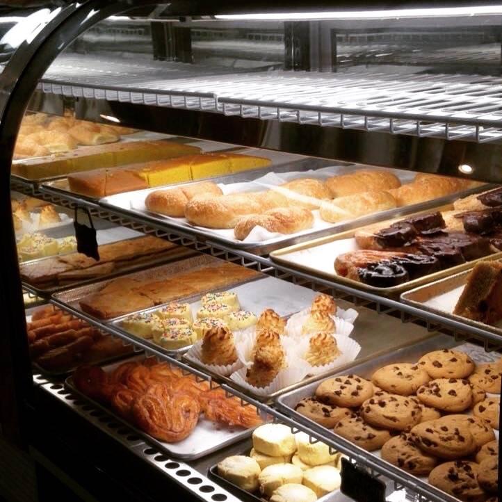 Legacy Cuban Bakery & Café | restaurant | 3660 Davie Rd, Davie, FL 33314, USA | 9545305403 OR +1 954-530-5403