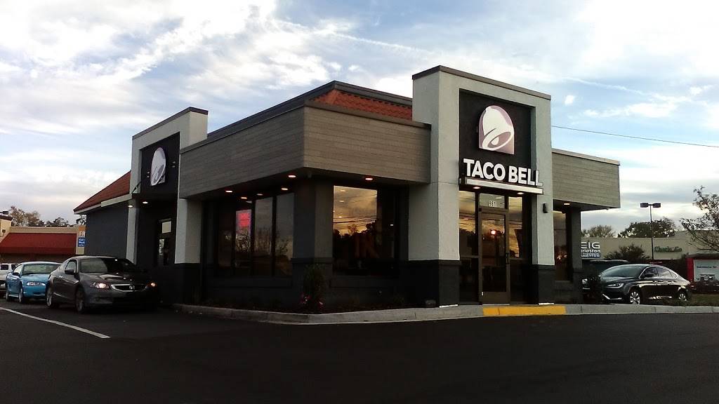 Taco Bell | meal takeaway | 981 Bacons Bridge Rd, Summerville, SC 29485, USA | 8438759496 OR +1 843-875-9496