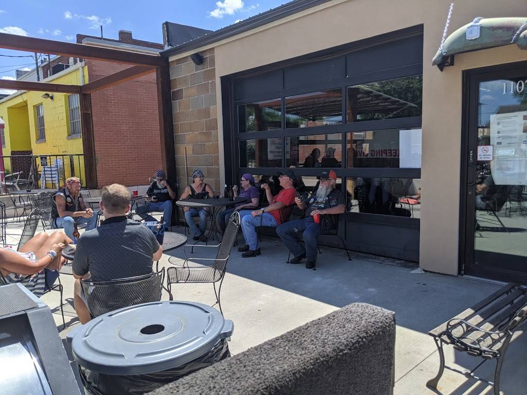 Scrap Yard Eatery and Pub | restaurant | 1107 S Broadway, Oak Grove, MO 64075, USA | 8166251156 OR +1 816-625-1156