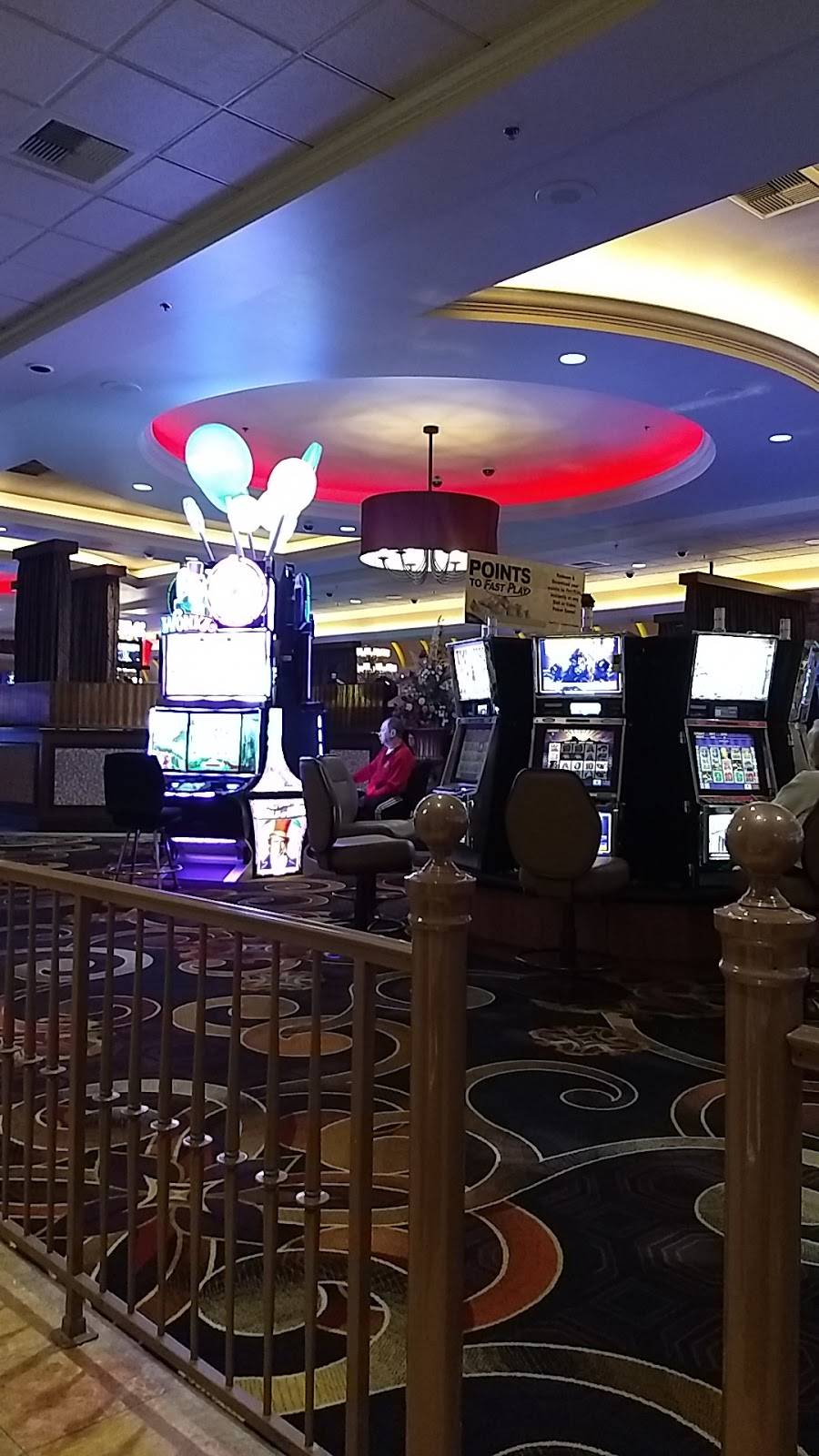 The Game | restaurant | 9090 Alta Dr, Las Vegas, NV 89145, USA | 7026367111 OR +1 702-636-7111