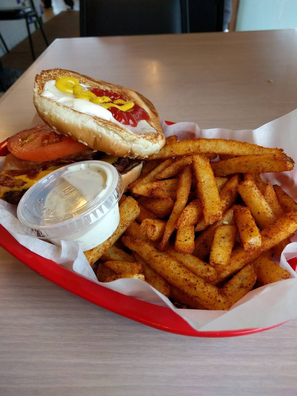 Rockys Charcoal Grill | restaurant | 300 Estudillo Ave, San Leandro, CA 94577, USA | 5103516228 OR +1 510-351-6228