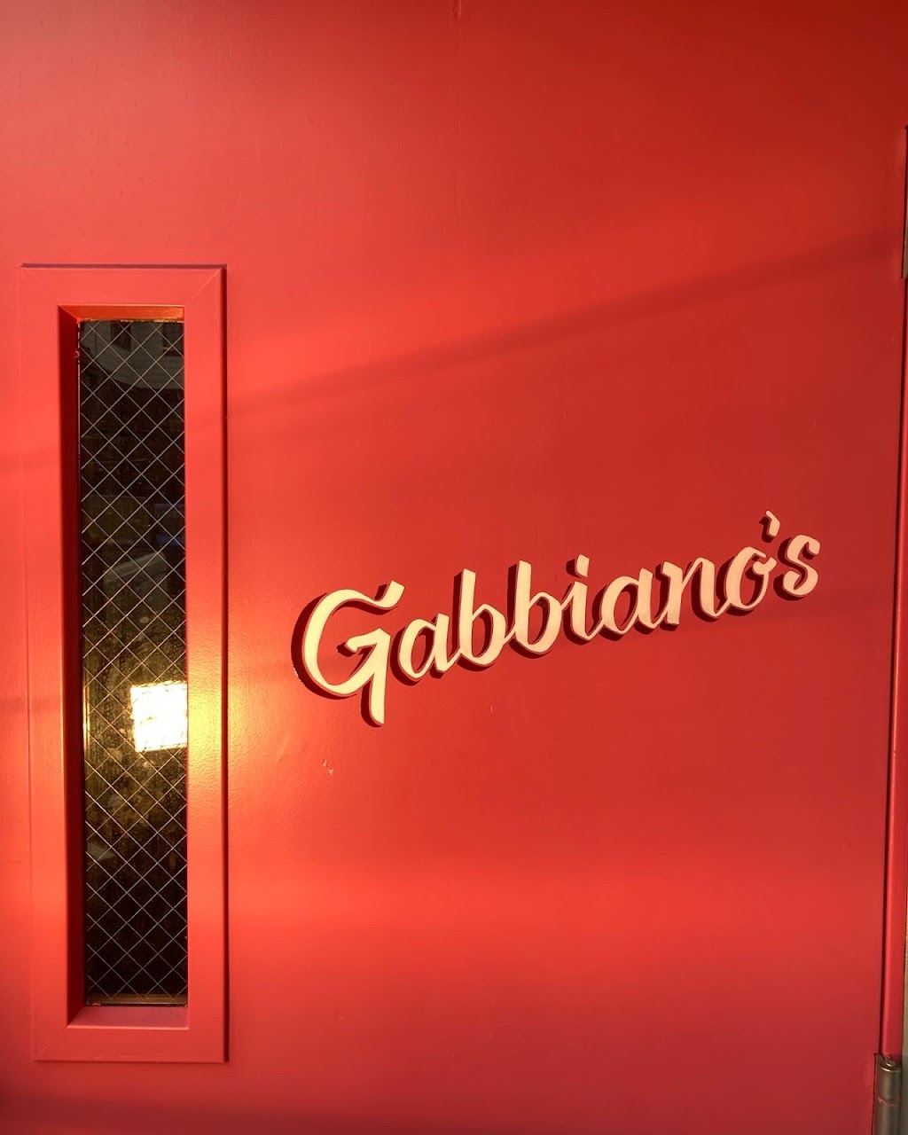 Gabbianos | restaurant | 5411 NE 30th Ave, Portland, OR 97211, USA | 5037194373 OR +1 503-719-4373