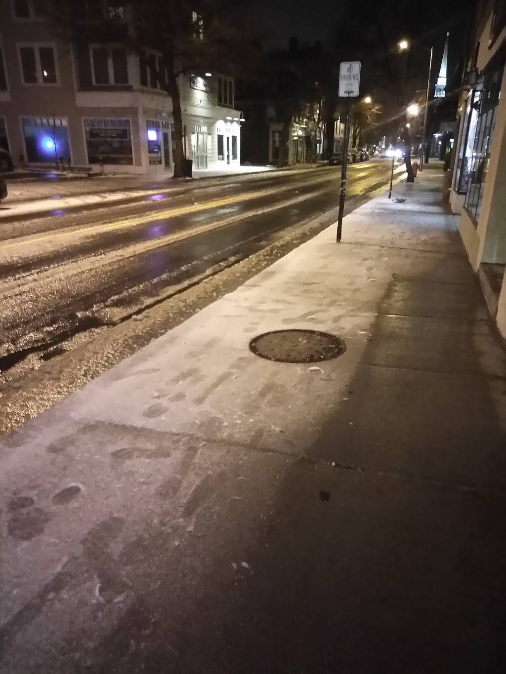 Cabot Street Pizza | meal takeaway | 133 Cabot St, Beverly, MA 01915, USA | 9789210300 OR +1 978-921-0300