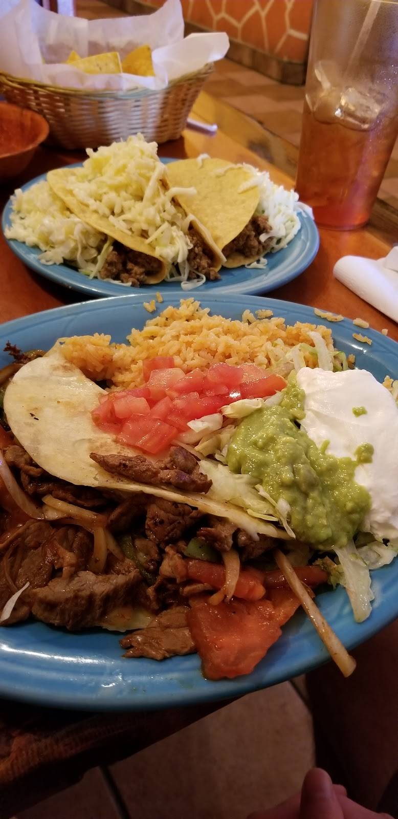 La Carreta Mexican Restaurant | restaurant | 119 Western Plaza Dr, Newport, TN 37821, USA | 4236250485 OR +1 423-625-0485