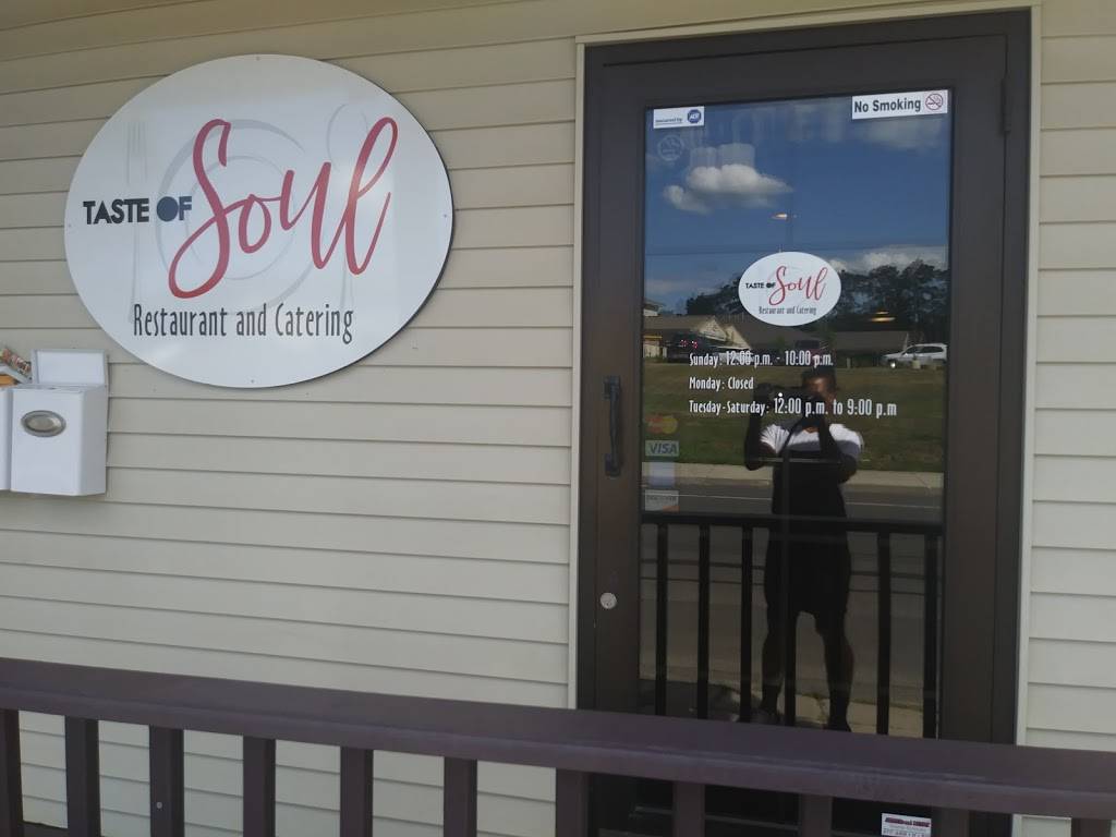 Taste Of Soul Restaurant & Catering LLC | restaurant | 1980 E Main St, Waterbury, CT 06705, USA | 2038054301 OR +1 203-805-4301