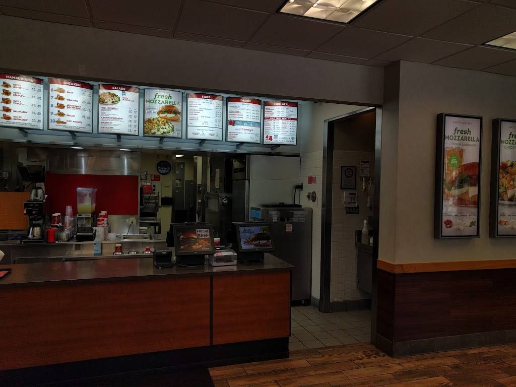 Wendys | restaurant | 9 Quaker Village Shopping Center, Leetsdale, PA 15056, USA | 4127499227 OR +1 412-749-9227