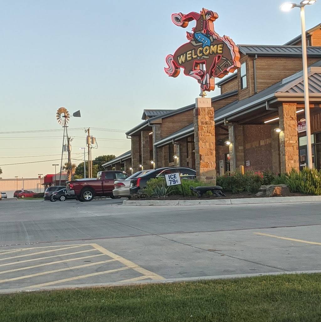 Fuel city Saginaw | bakery | 1080 S Blue Mound Rd, Blue Mound, TX 76131, USA | 6822007373 OR +1 682-200-7373