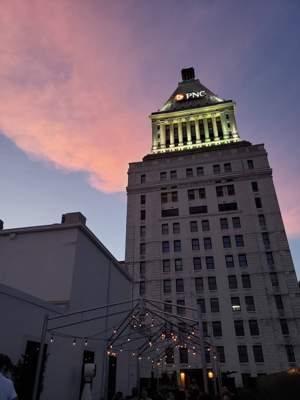 The View at Shires Garden | restaurant | 309 Vine St 10th floor, Cincinnati, OH 45202, USA | 5134077501 OR +1 513-407-7501