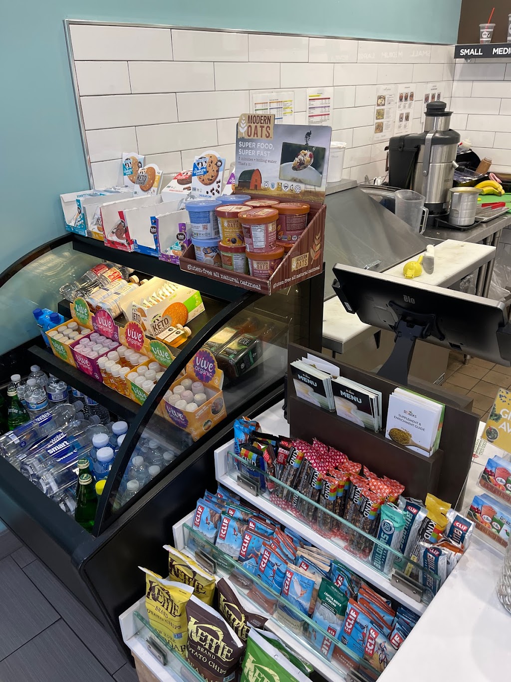 Robeks Fresh Juices & Smoothies | restaurant | 4922 Balboa Blvd, Encino, CA 91316, USA | 7472823322 OR +1 747-282-3322