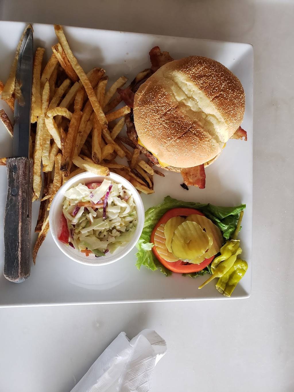 THE CART BARN GRILL | restaurant | 625 Jefferson St, LaGrange, GA 30240, USA | 7068843362 OR +1 706-884-3362