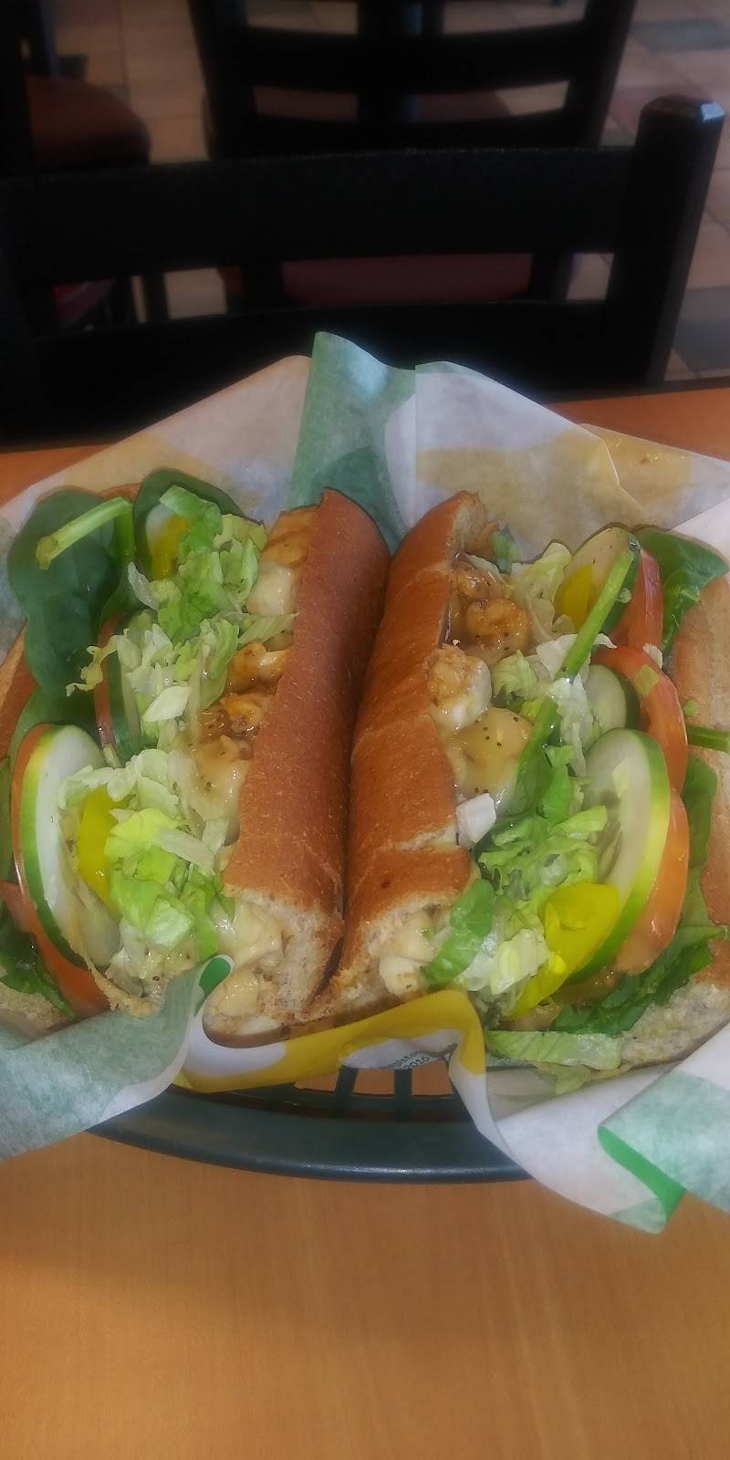 Subway | restaurant | 424 Chelmsford St, Lowell, MA 01851, USA | 9787106781 OR +1 978-710-6781