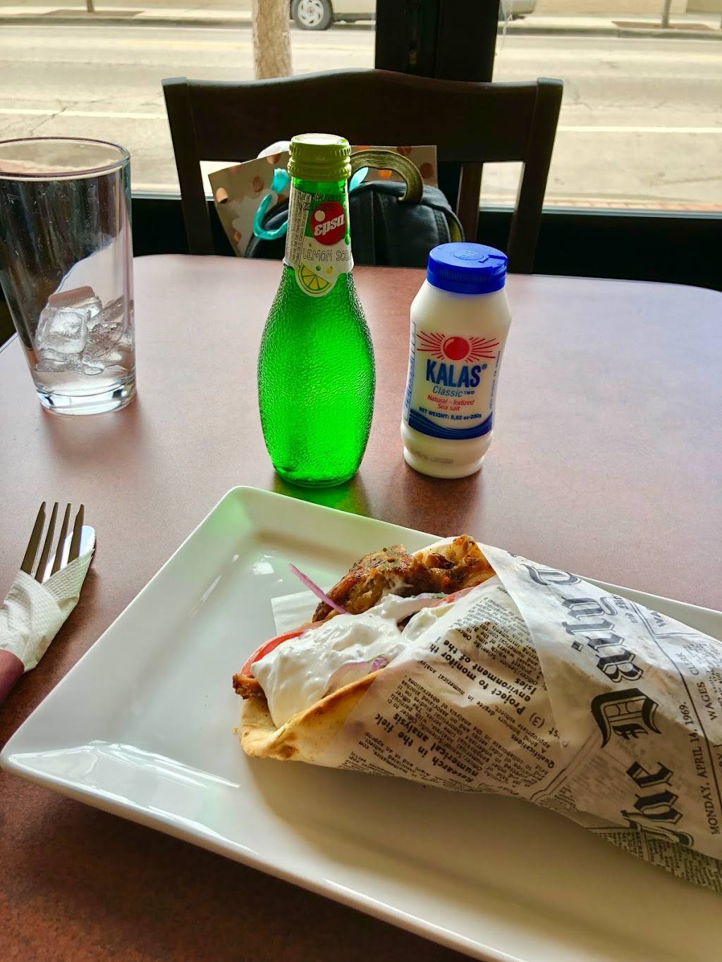 Its Greek 2 U Grill | restaurant | 5449 N Clark St, Chicago, IL 60640, USA | 8728062293 OR +1 872-806-2293