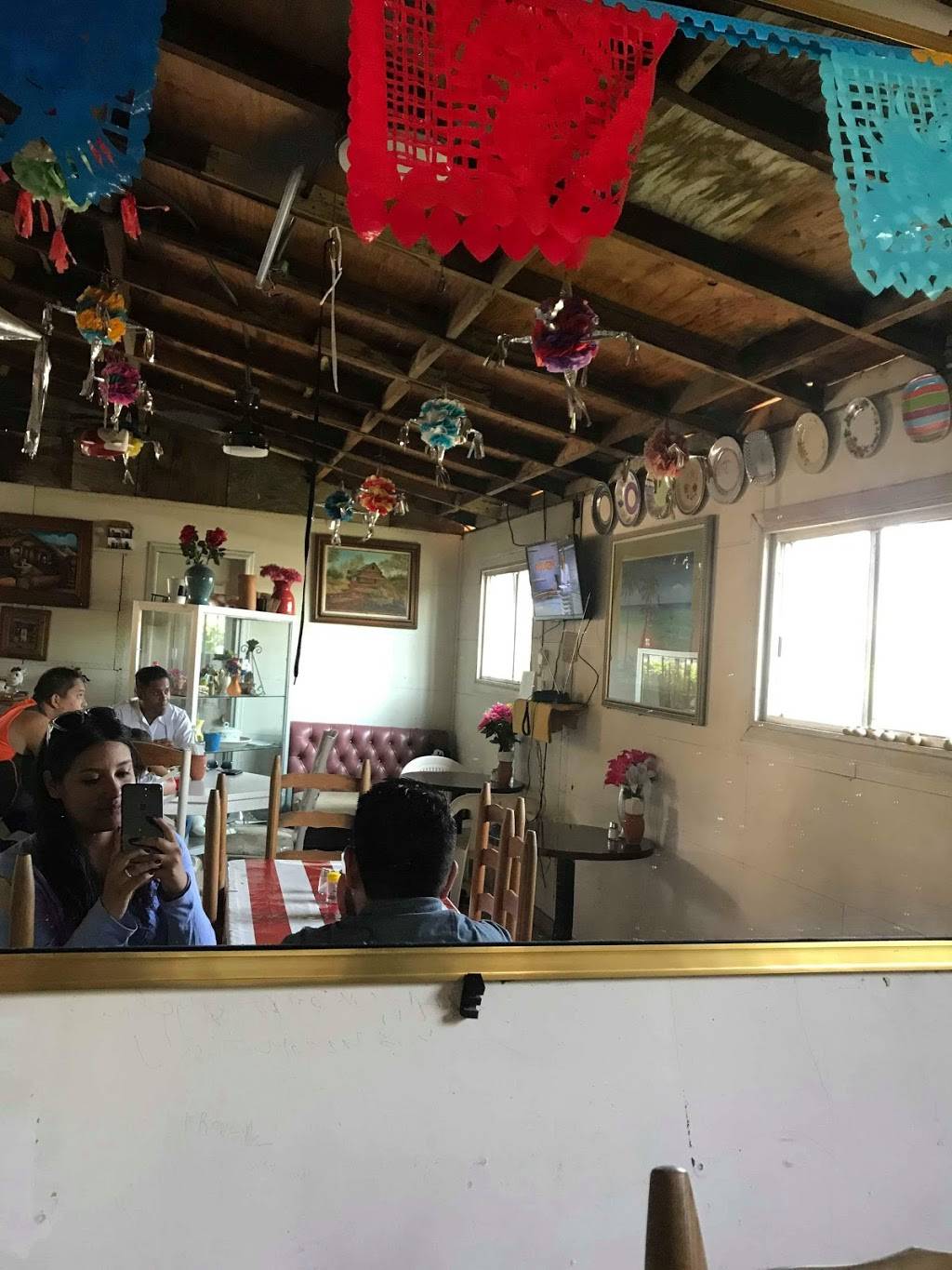 "Birrieria Y Menudo SOL" | restaurant | 22435, J. R. Romero 70, Nueva Tijuana, 22435 Tijuana, B.C., Mexico | 016641918741 OR +52 664 191 8741