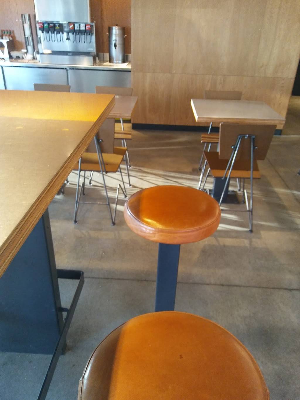 Chipotle Mexican Grill | restaurant | 8599 W Grand River Ave, Brighton, MI 48116, USA | 8102258302 OR +1 810-225-8302