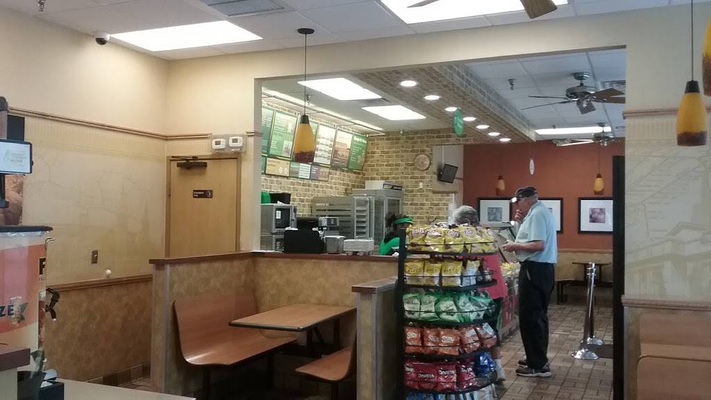 Subway Restaurants | restaurant | 5108 15th St E #206, Bradenton, FL 34203, USA | 9417566334 OR +1 941-756-6334