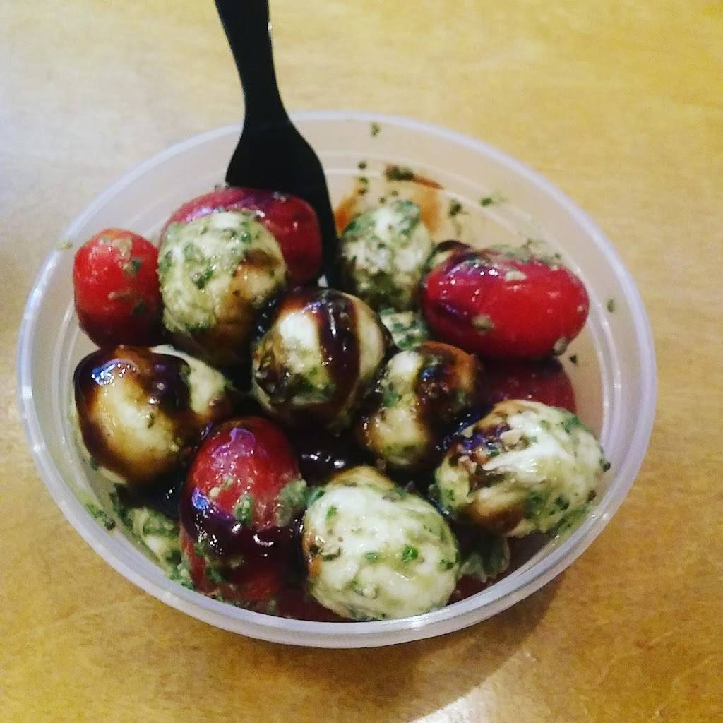 Yellow Dog Eats | restaurant | 1236 Hempel Ave, Windermere, FL 34786, USA | 4072960609 OR +1 407-296-0609