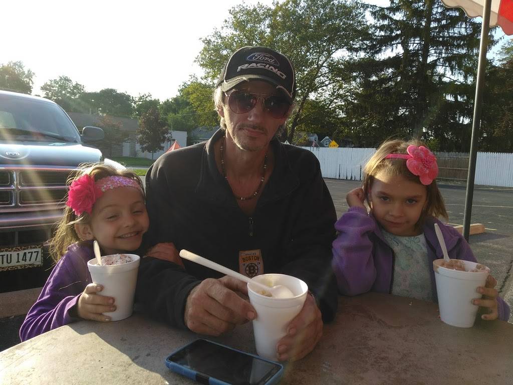 Pa Jollys | restaurant | 2106 W Sylvania Ave, Toledo, OH 43613, USA | 4194723647 OR +1 419-472-3647