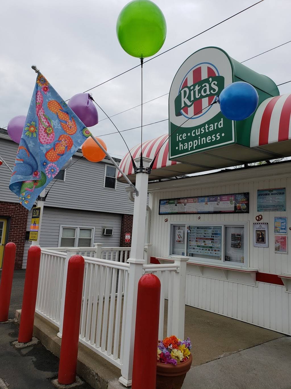 Ritas Italian Ice & Frozen Custard | restaurant | 2222 Silverside Rd, Wilmington, DE 19810, USA | 3024771572 OR +1 302-477-1572