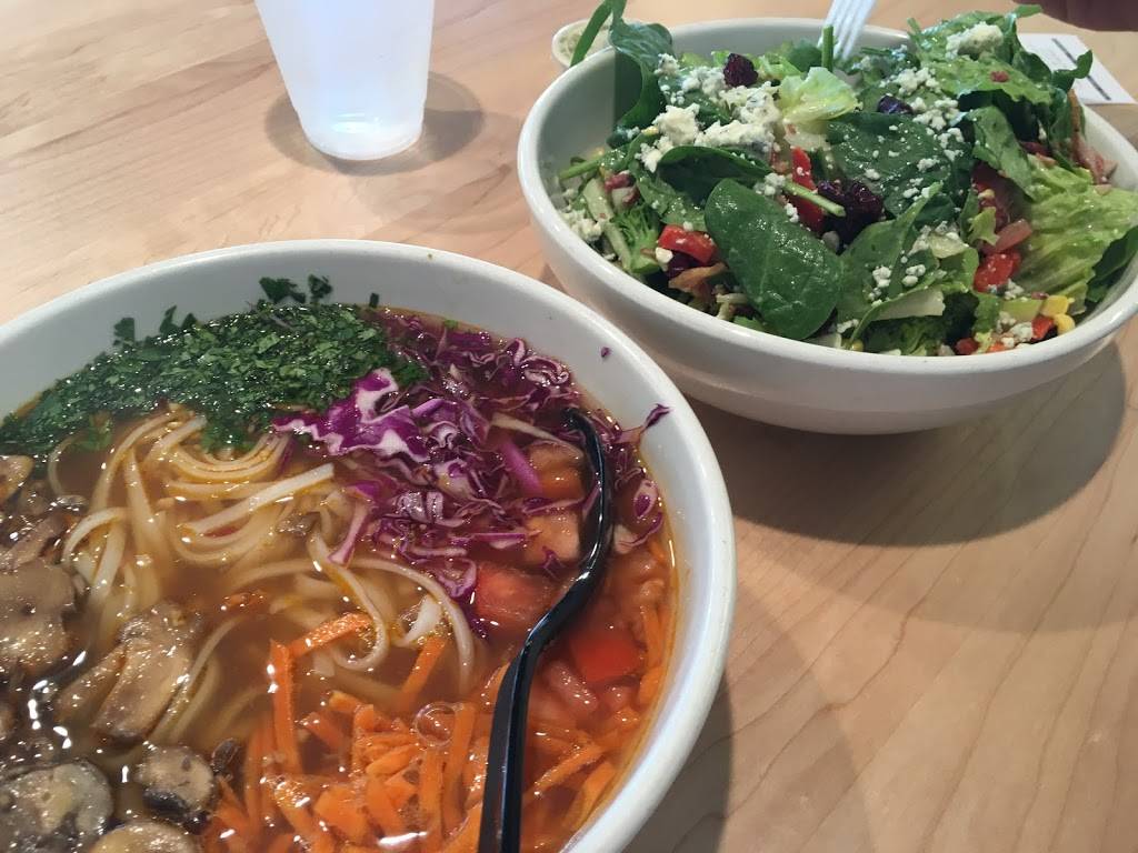 Freshii | restaurant | 6925 Orchard Lake Rd, West Bloomfield Township, MI 48322, USA | 2484066099 OR +1 248-406-6099