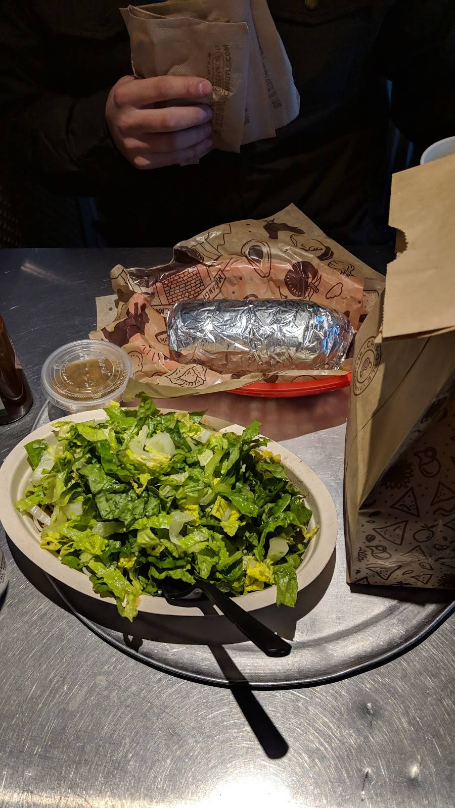 Chipotle Mexican Grill | restaurant | 1136 Galleria Blvd Ste 160, Roseville, CA 95678, USA | 9167838841 OR +1 916-783-8841