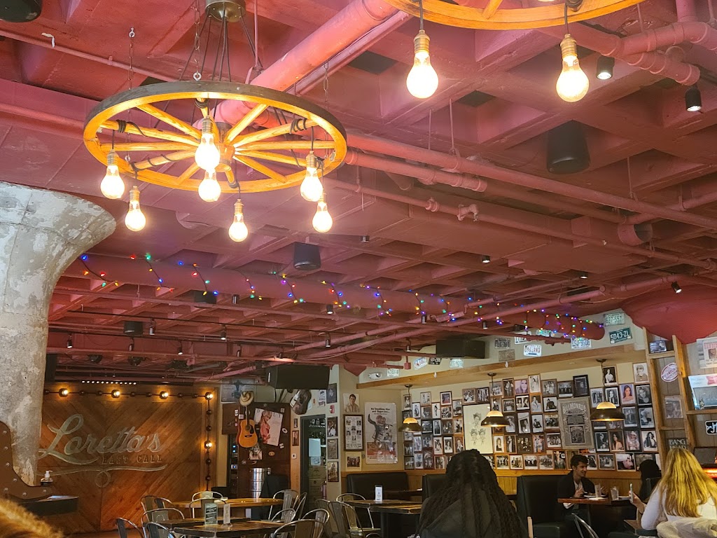 Lorettas Last Call | restaurant | 1 Lansdowne St, Boston, MA 02215, USA | 6174219595 OR +1 617-421-9595