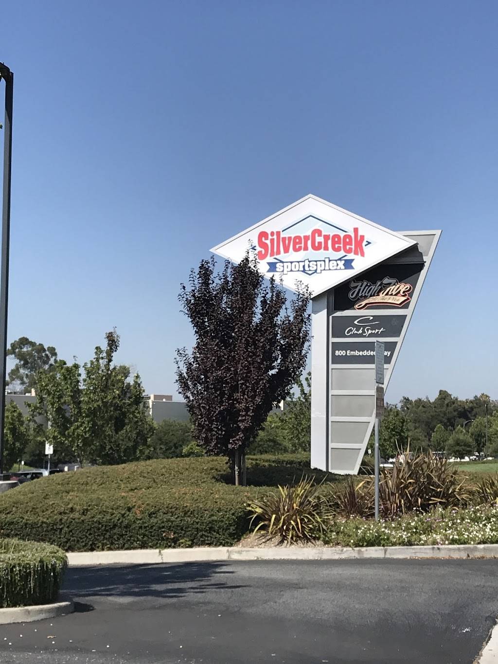 High Five at the Plex | restaurant | 800 Embedded Way, San Jose, CA 95138, USA | 4083655500 OR +1 408-365-5500