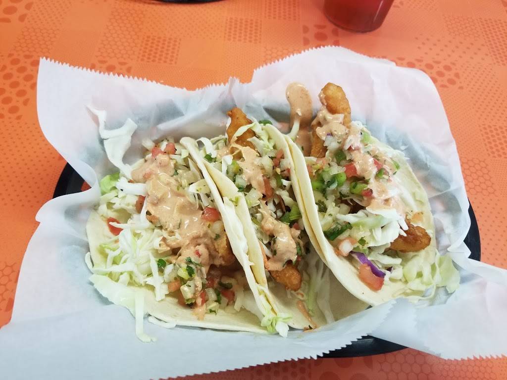 Lucky Dog Diner | restaurant | 602 S Tamiami Trail, Venice, FL 34229, USA | 9414834840 OR +1 941-483-4840