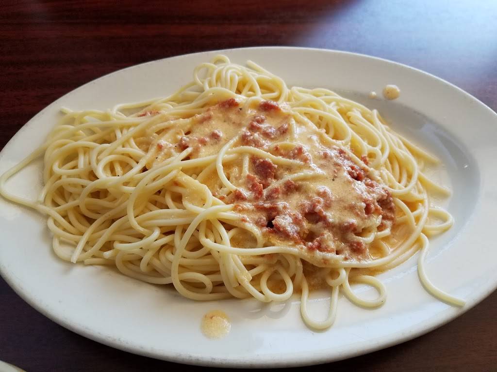 Pizza King | meal delivery | 836 US-27, Berne, IN 46711, USA | 2605893515 OR +1 260-589-3515