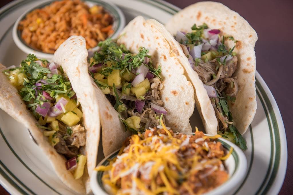 Me & Julio | restaurant | 2784 S Fish Hatchery Rd, Fitchburg, WI 53711, USA | 6082781428 OR +1 608-278-1428