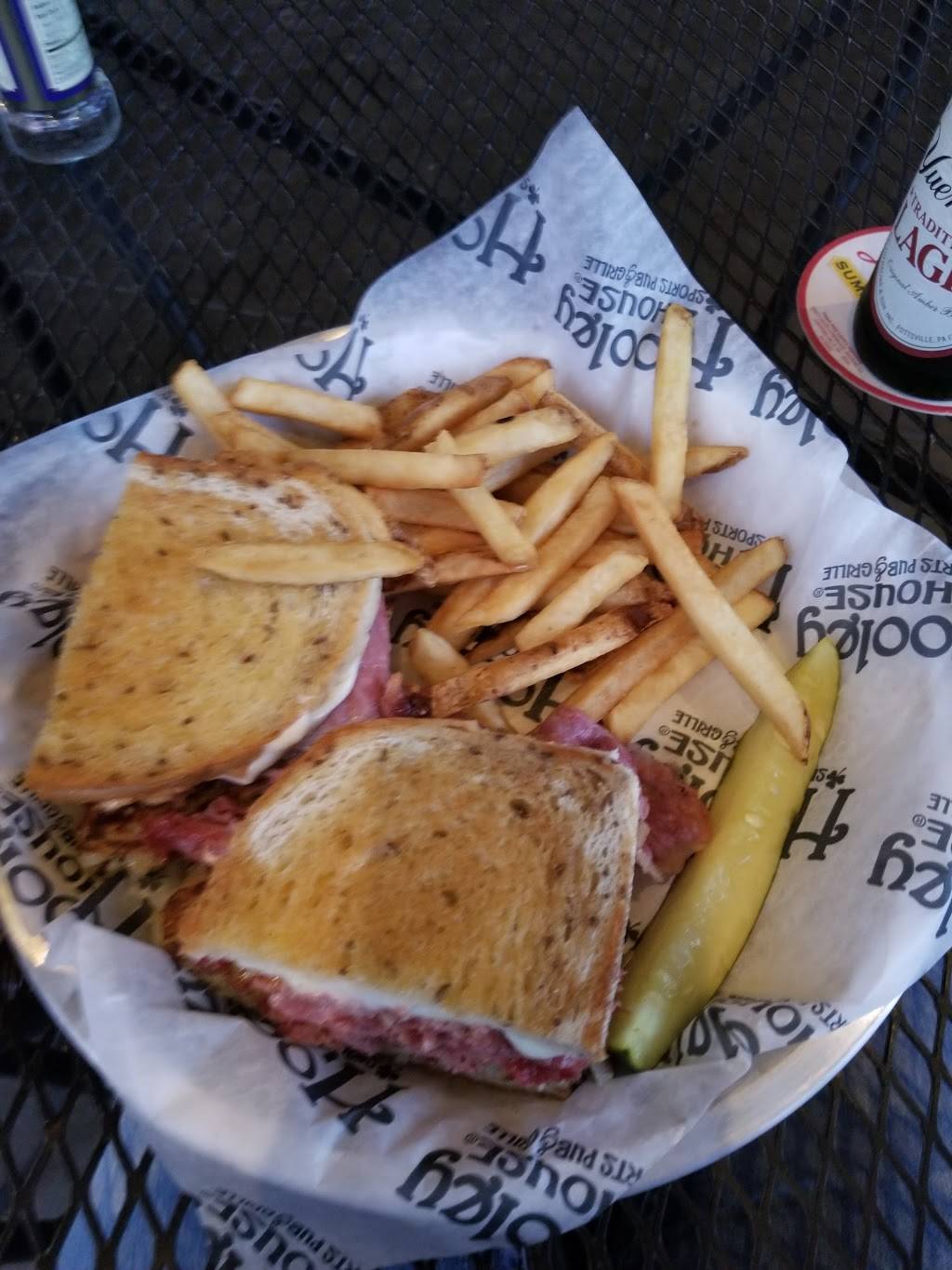 Hooley House Sports Pub & Grille | restaurant | 24940 Sperry Dr, Westlake, OH 44145, USA | 4408352890 OR +1 440-835-2890