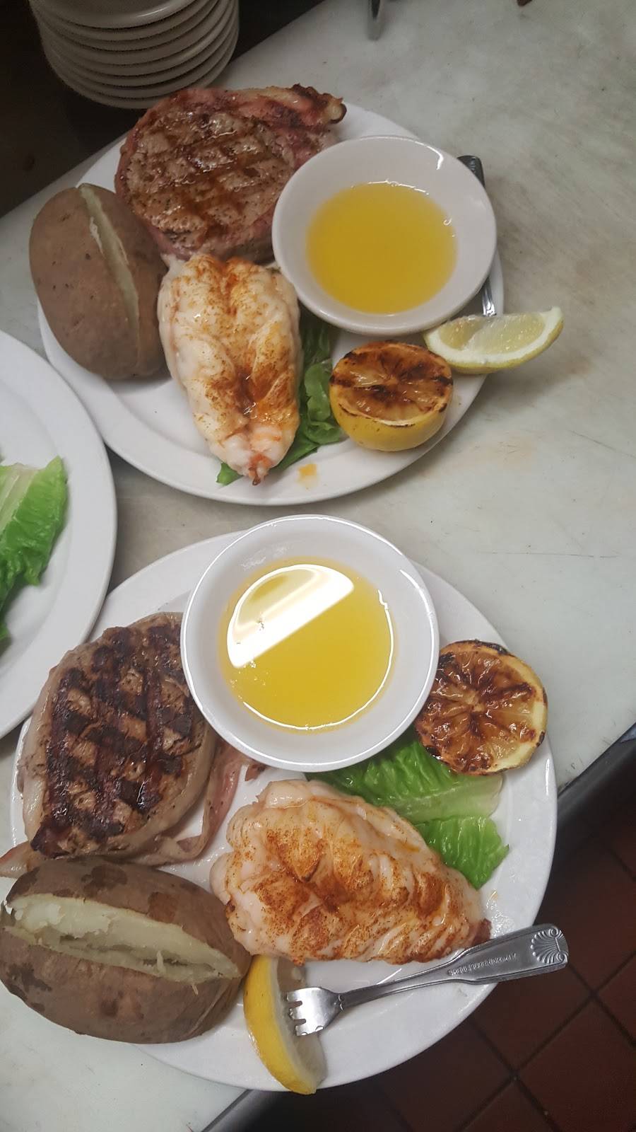 The Palms | restaurant | 701 Linden Ave, Carpinteria, CA 93013, USA | 8056843811 OR +1 805-684-3811