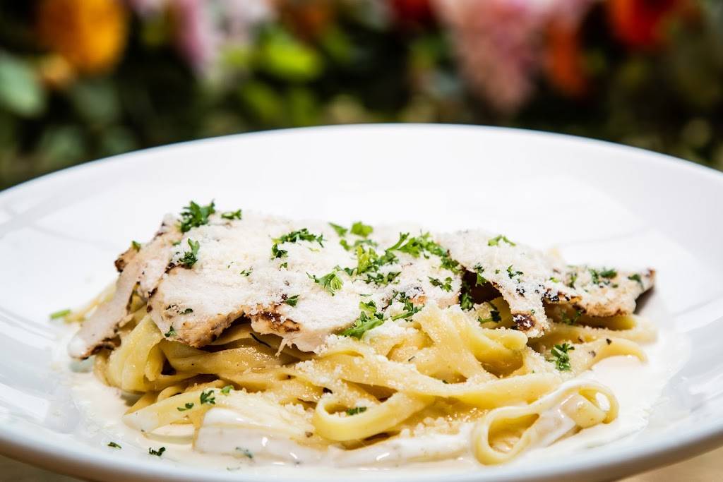 Houlihans | restaurant | 275 S Airport Blvd, South San Francisco, CA 94080, USA | 6505882265 OR +1 650-588-2265